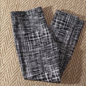 Amanda & Chelsea Black and White Cropped Pants